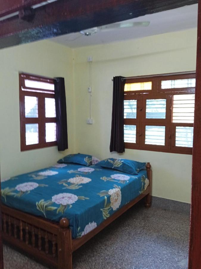Ambai Garden Home Ambāsamudram Exterior photo